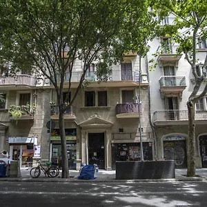 31ent1027 - Mediterranean Decorated Barcelona