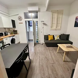 Poble Sec. Excelente Ubicación Cerca De La Playa Y De Ramblas Barcelona